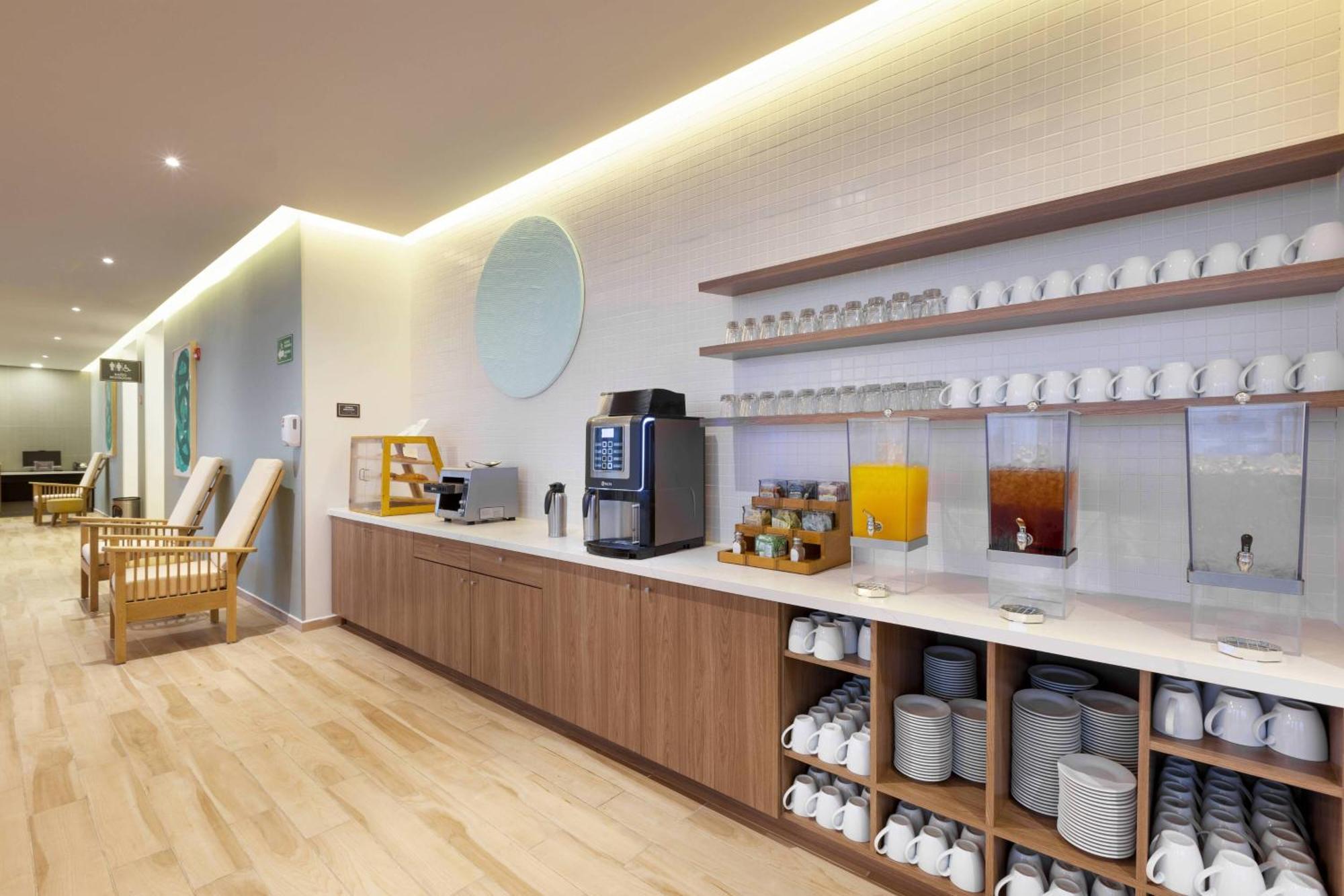 Residence Inn By Marriott Cancun Hotel Zone Экстерьер фото