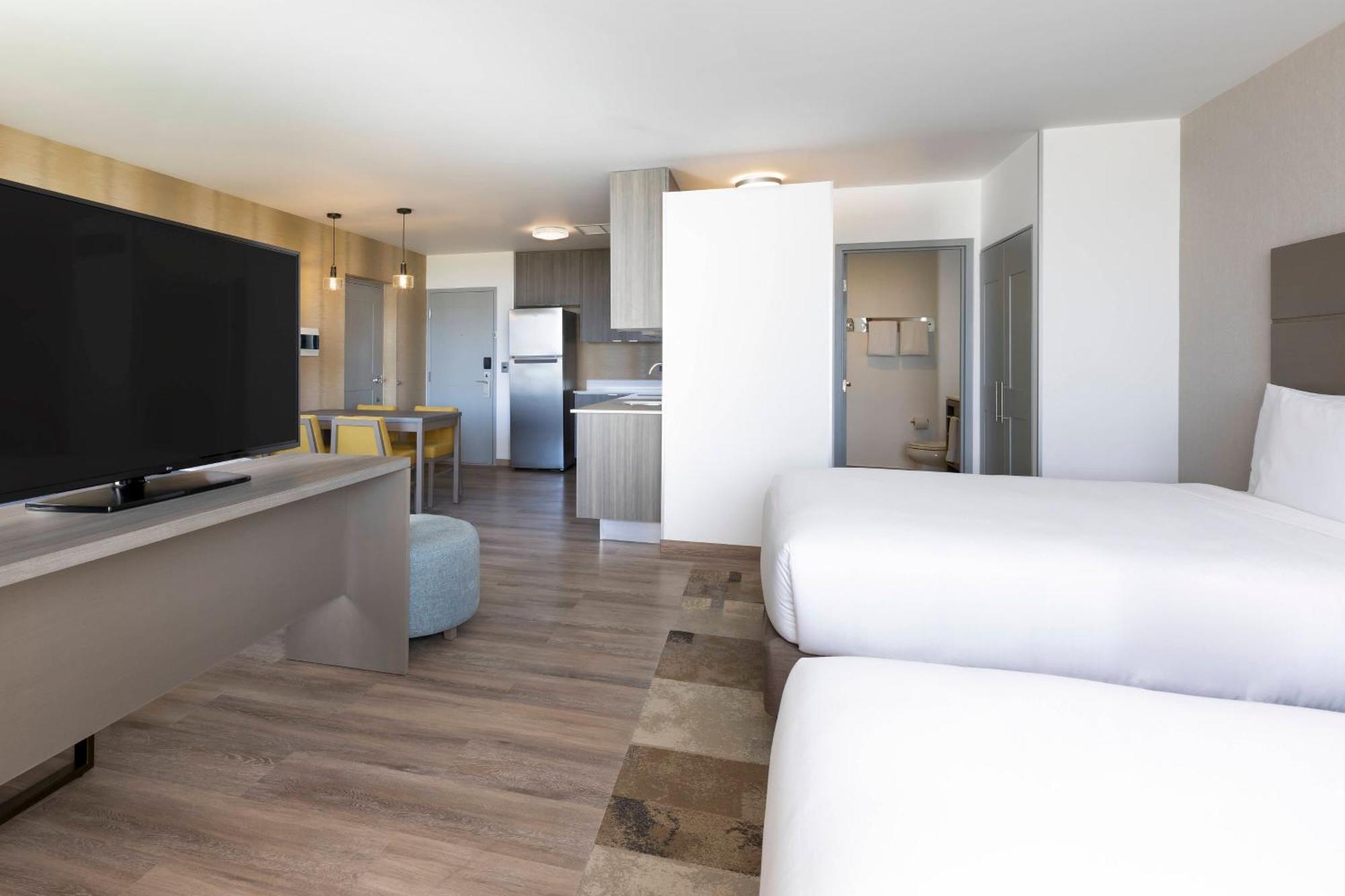 Residence Inn By Marriott Cancun Hotel Zone Экстерьер фото
